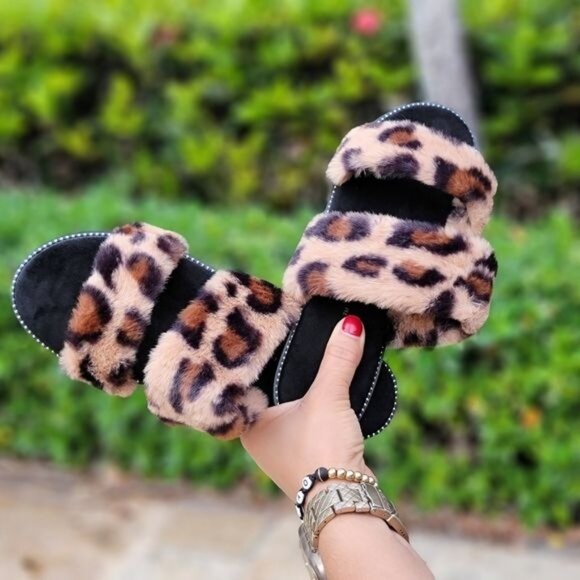 Women's Double Strap Fluffy Flat Slippers Leopard Print - Picture 3 of 5